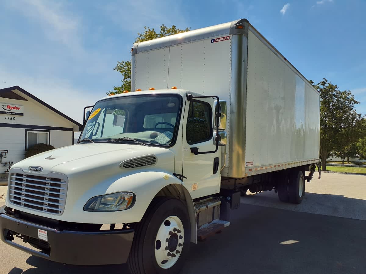 2019 Freightliner M2 106 832894