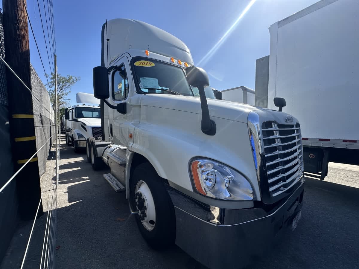 2019 Freightliner - image 3