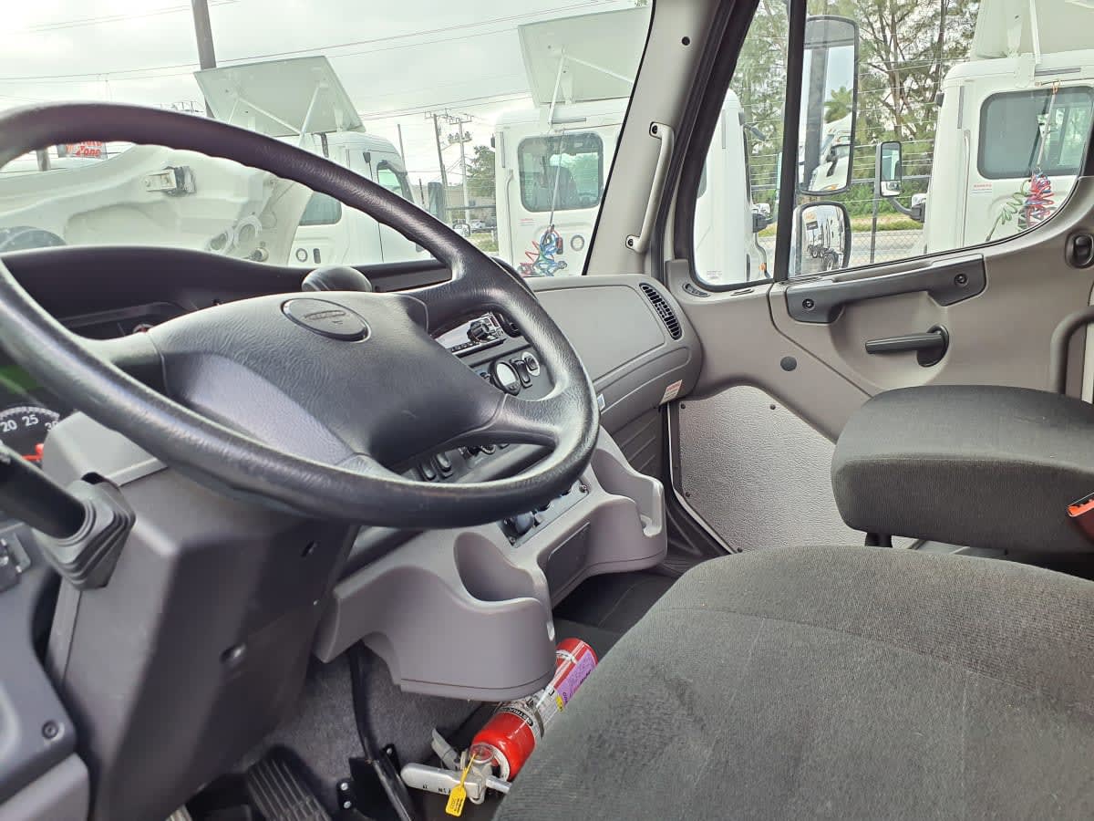 2019 Freightliner/Mercedes M2 106 833197