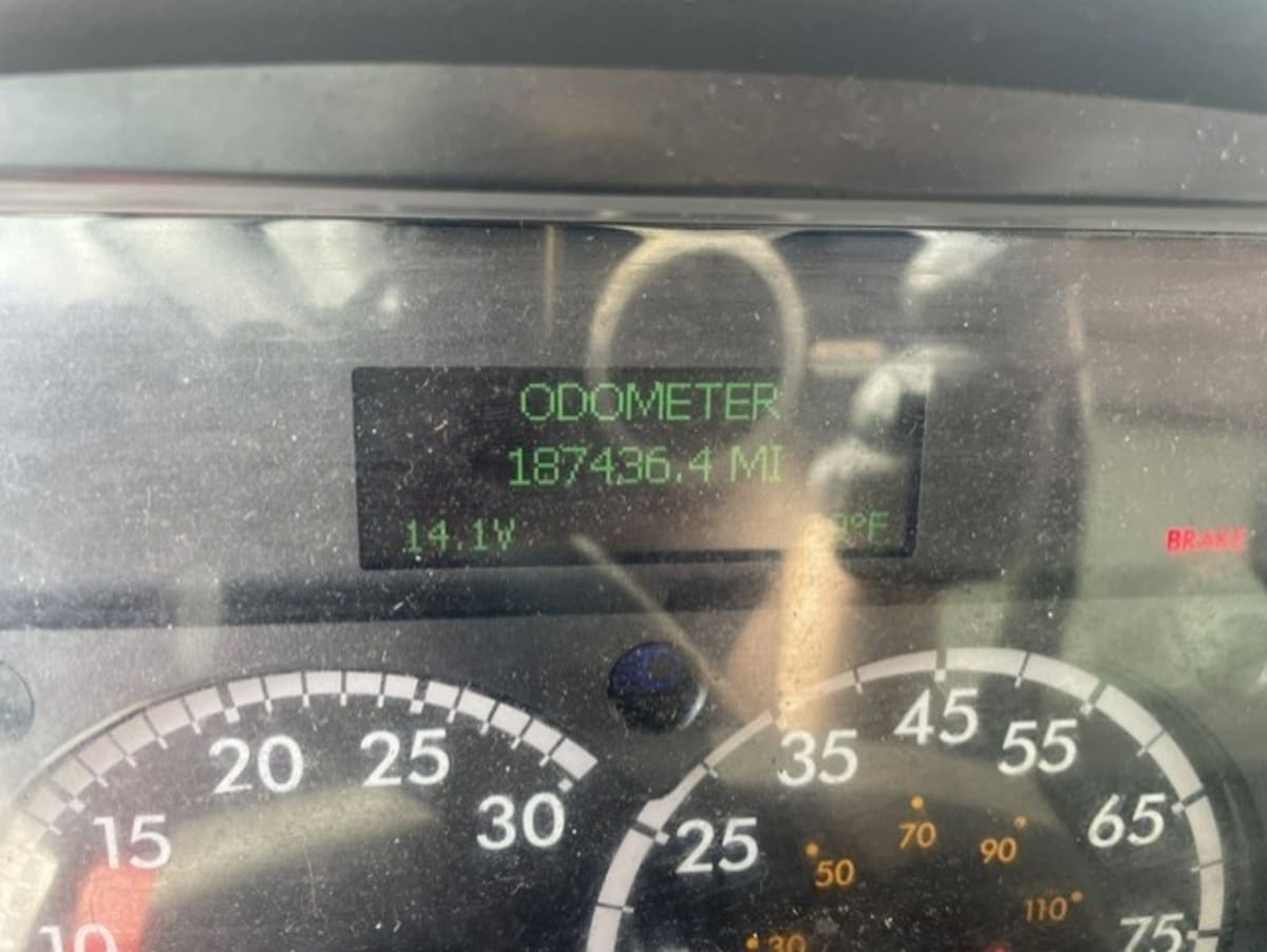 2019 Freightliner/Mercedes M2 106 833334