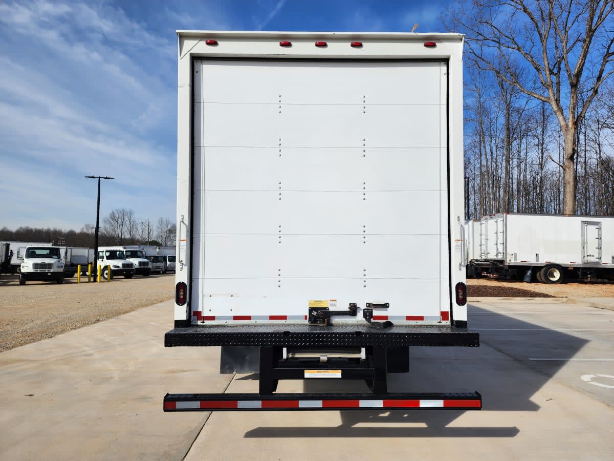 2019 Isuzu NPR 833350