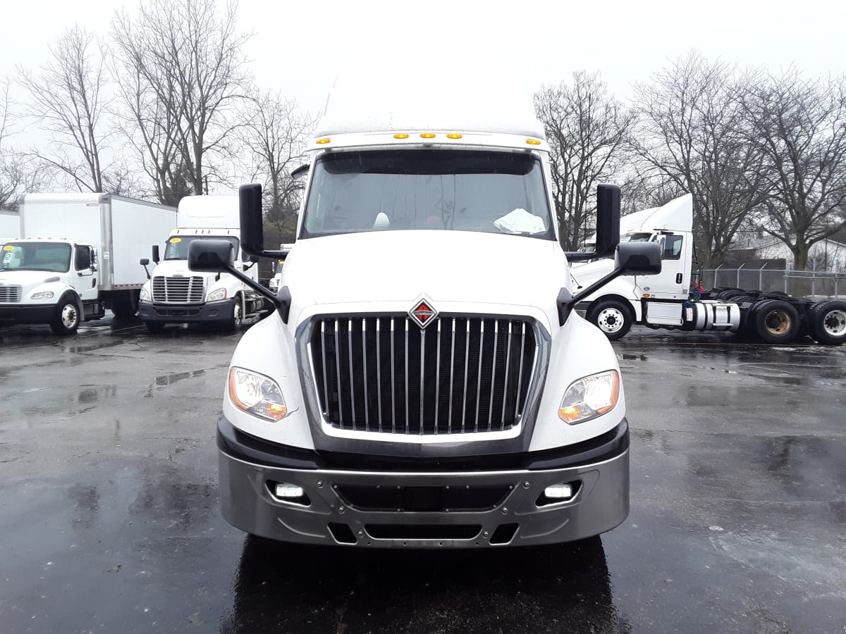 2019 Navistar International LT625 SLPR CAB 833426