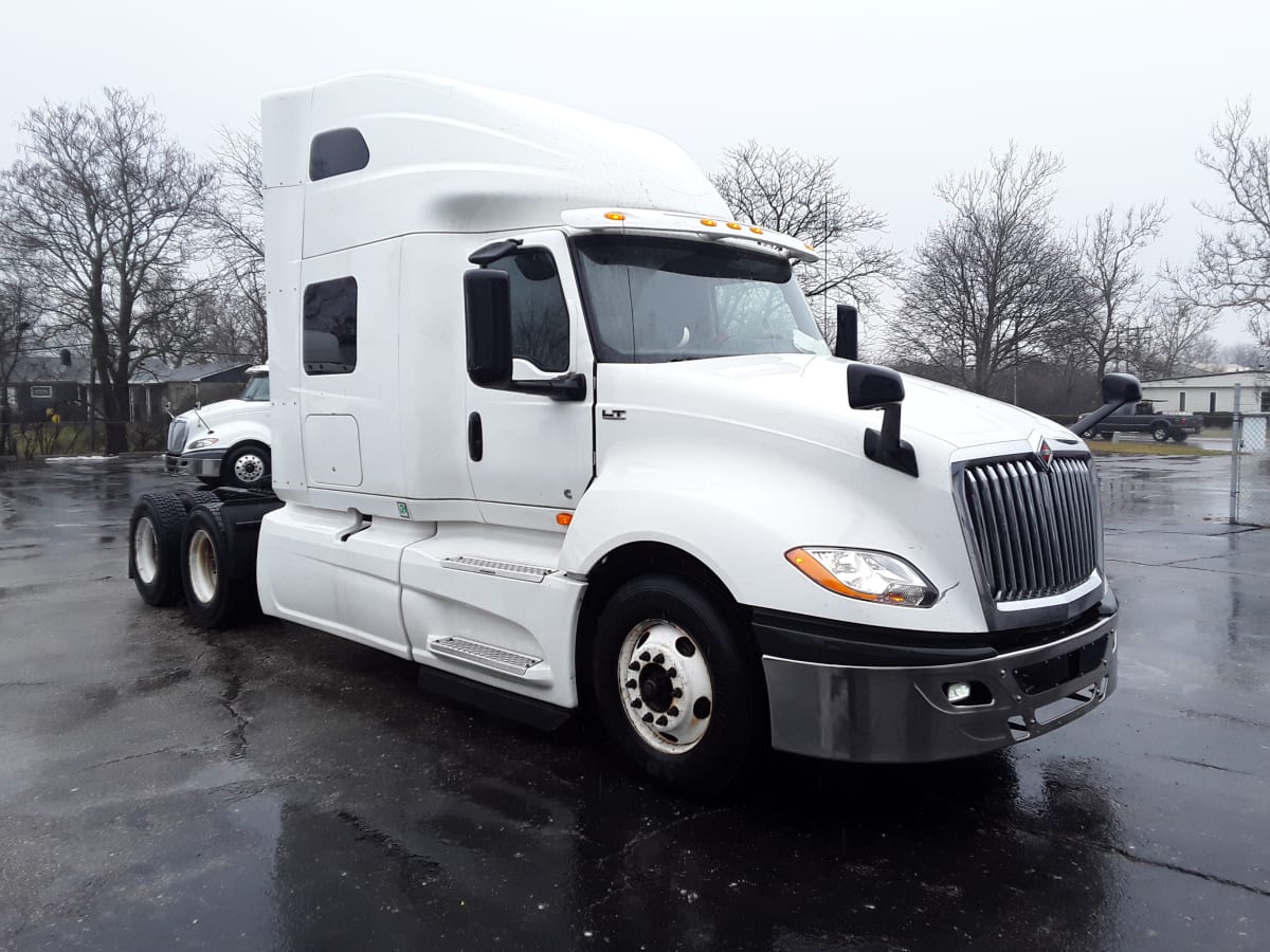 2019 Navistar International LT625 SLPR CAB 833426