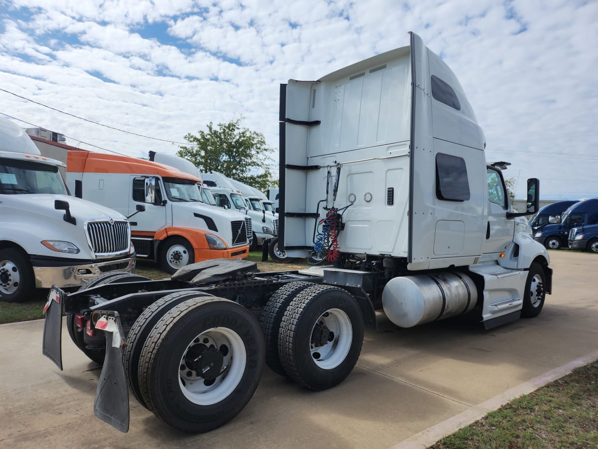 2019 Navistar International LT625 SLPR CAB 833429