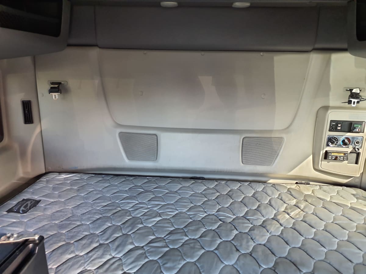 2019 Navistar International LT625 SLPR CAB 833451