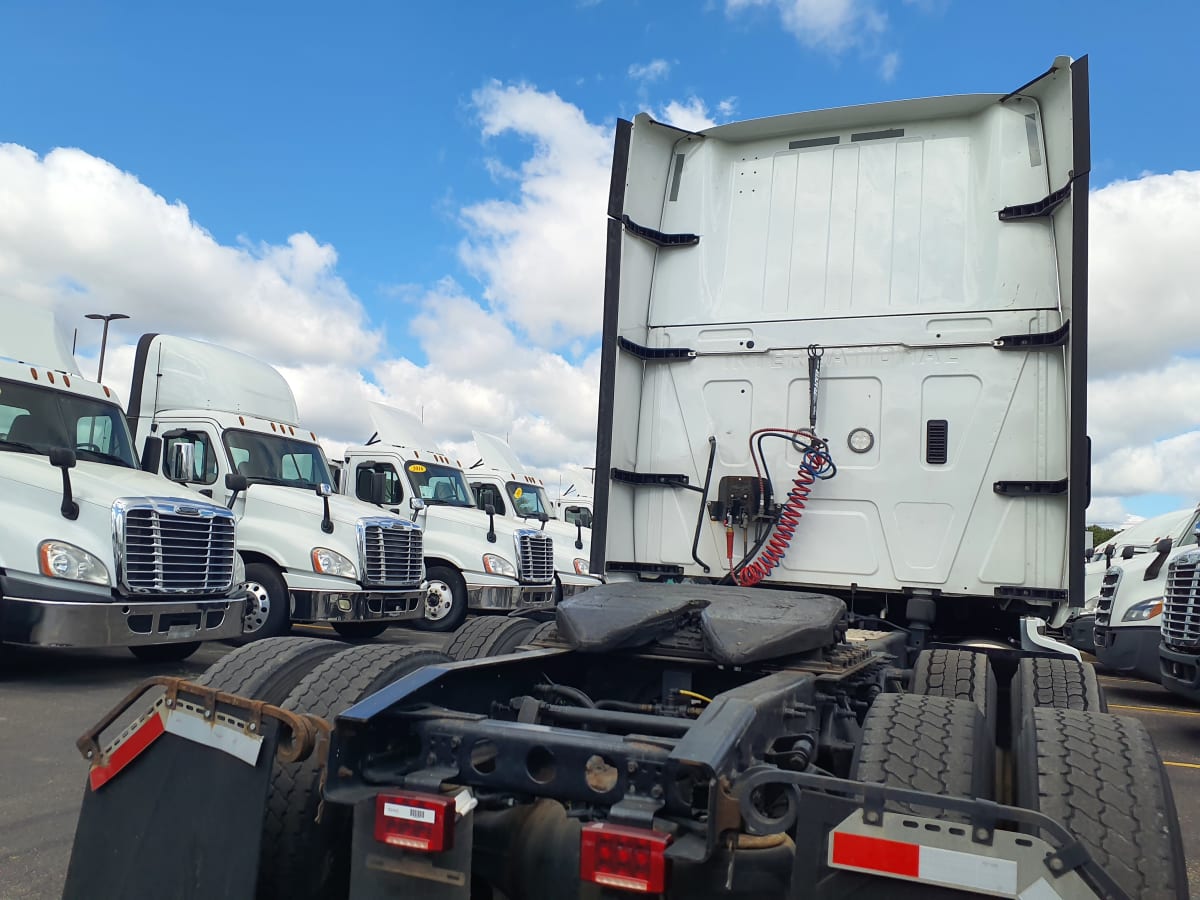 2019 Navistar International LT625 SLPR CAB 833455