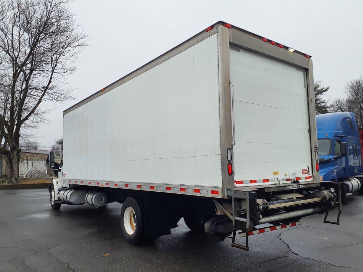 2019 Navistar International 4300 833638