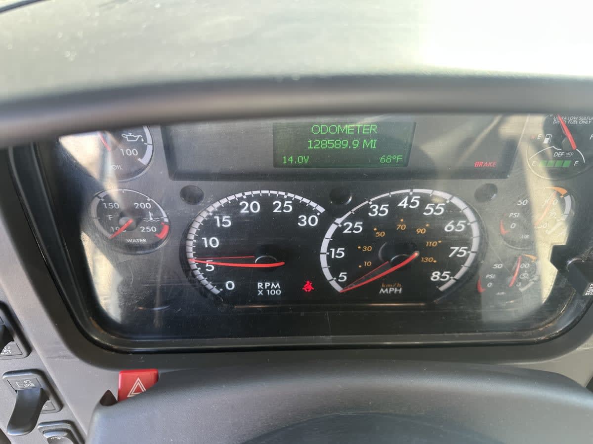 2019 Freightliner/Mercedes M2 106 833728