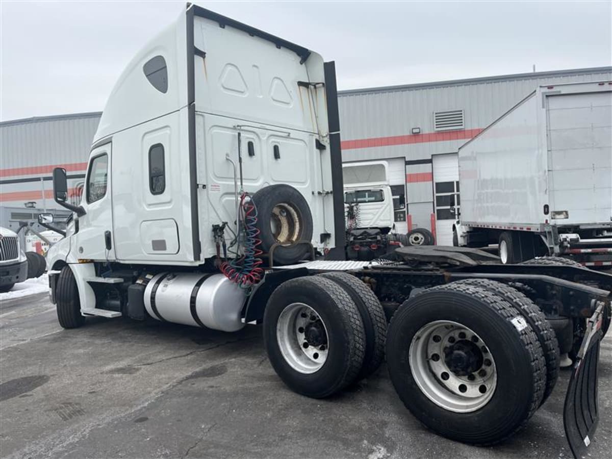 2019 Freightliner - image 6