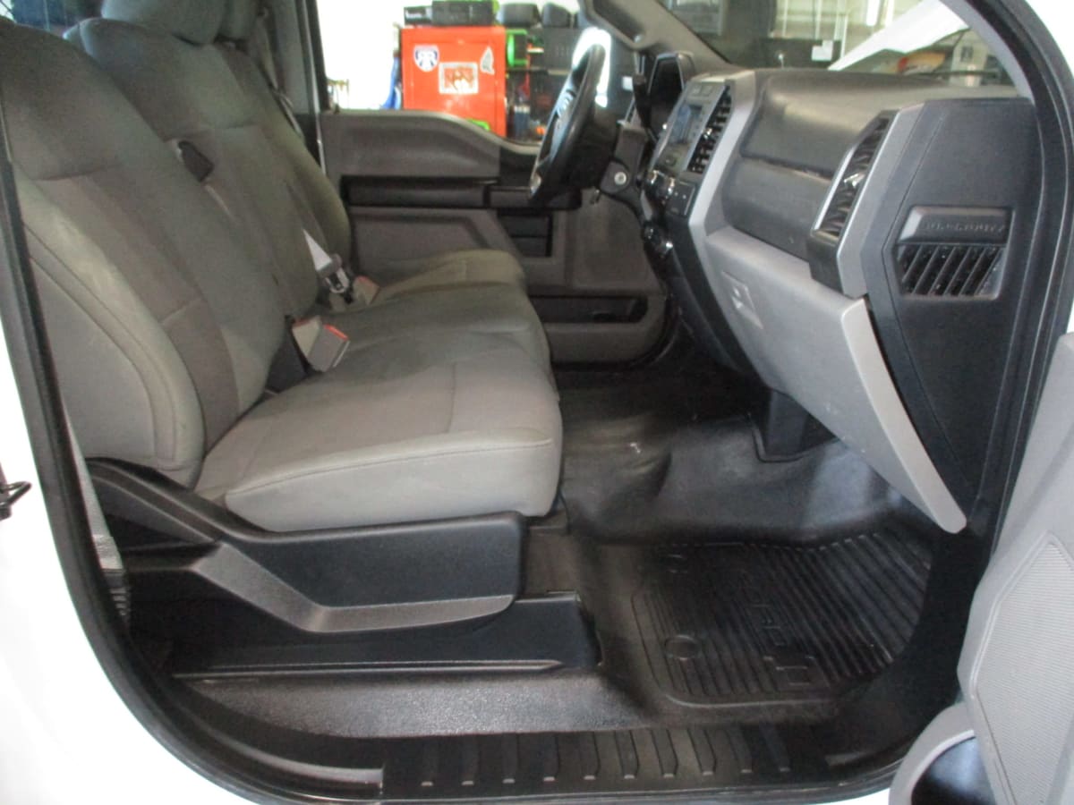 2019 Ford Motor Company F350 833868