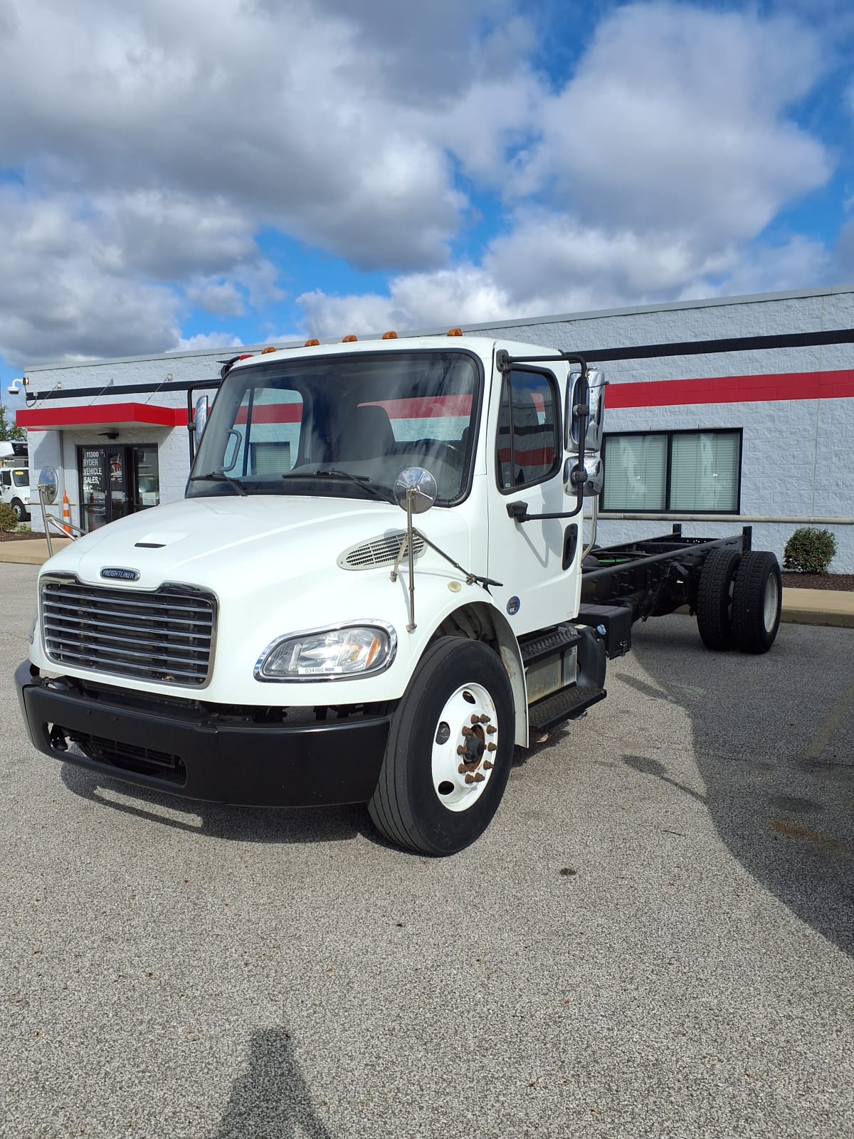 2019 Freightliner/Mercedes M2 106 834160