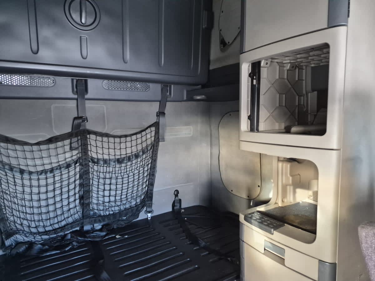 2019 Freightliner/Mercedes CASCADIA 125 834557