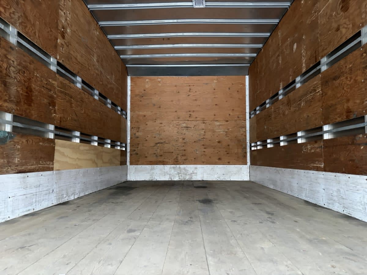 2019 Hino HINO 195 834898 2019 Hino HINO 195 834898