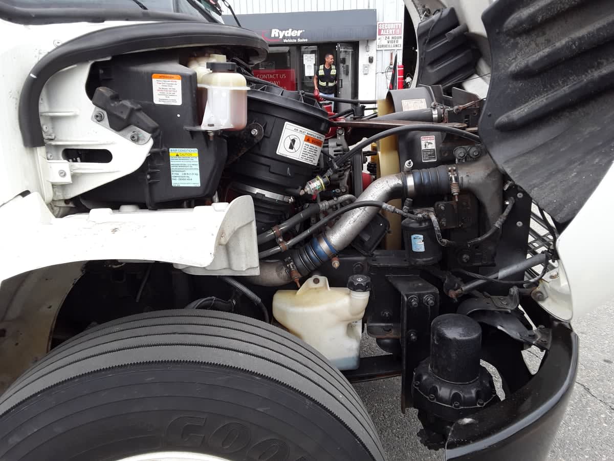 2019 Freightliner M2 106 835061