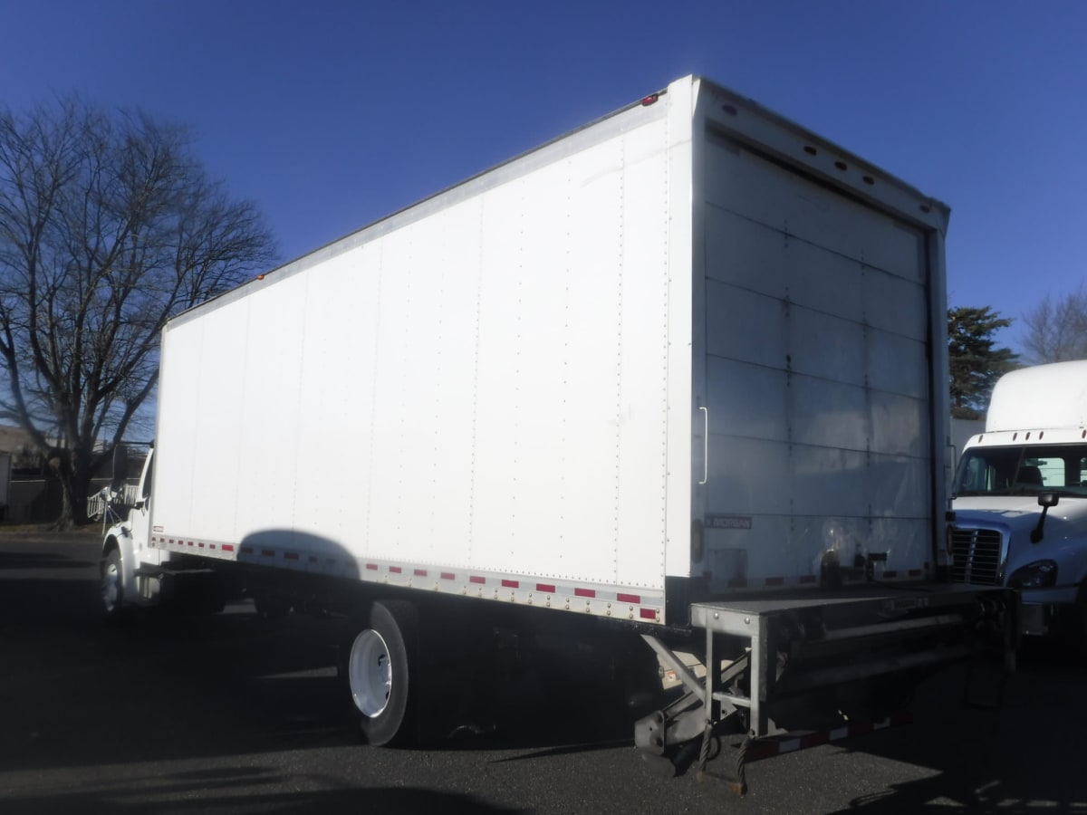 2019 Freightliner/Mercedes M2 106 835380