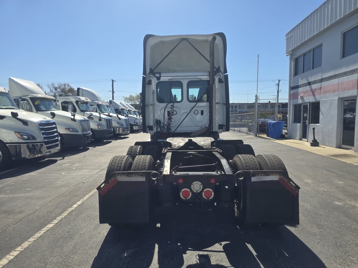 2019 Freightliner - image 5