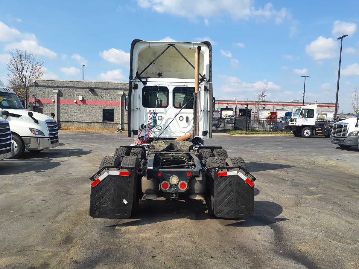 2019 Freightliner - image 5