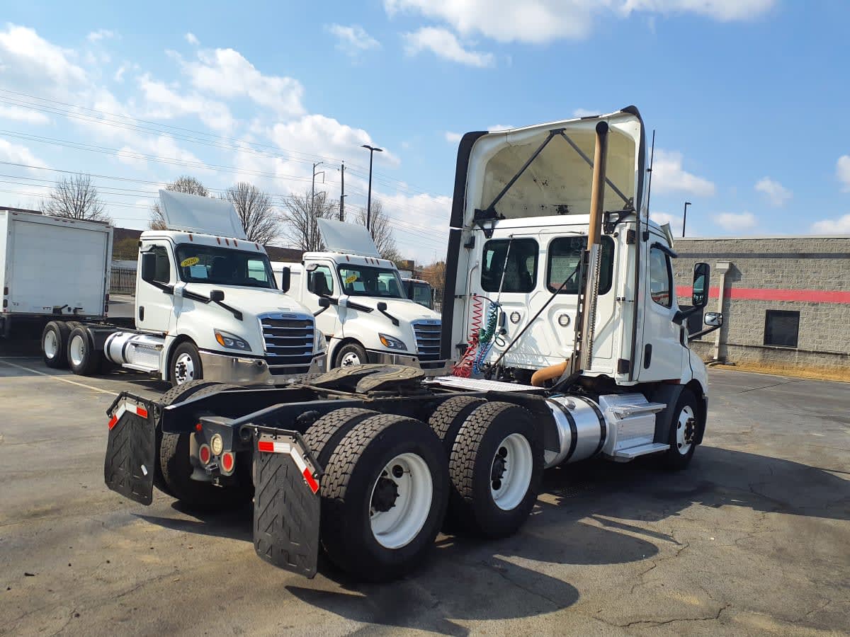 2019 Freightliner - image 4
