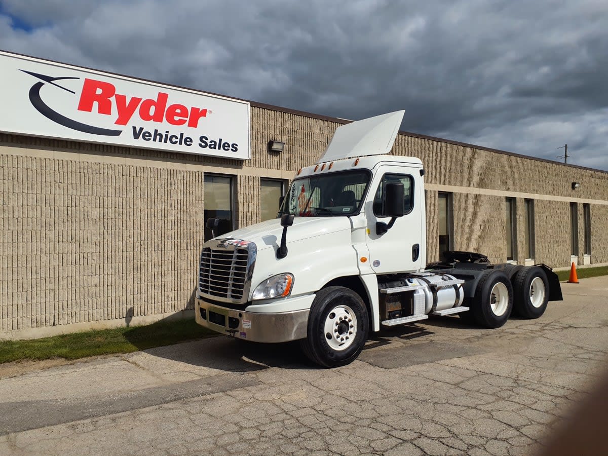 2019 Freightliner CASCADIA 125 835846