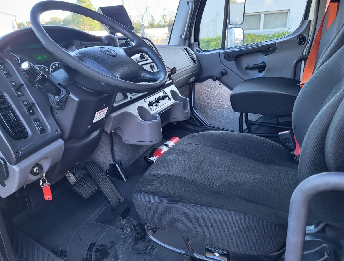 2019 Freightliner/Mercedes M2 106 836165