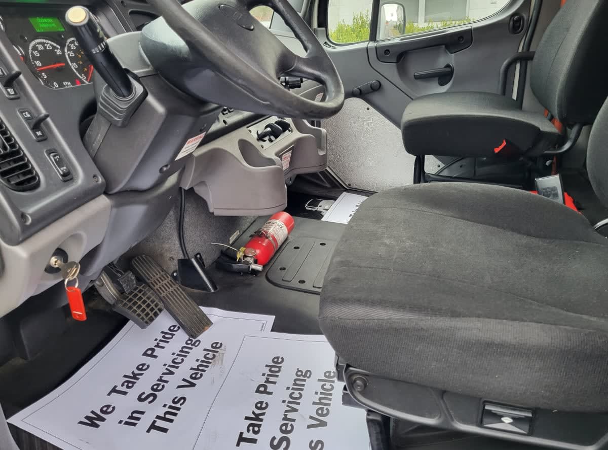 2019 Freightliner/Mercedes M2 106 836167