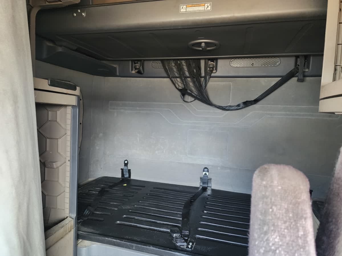 2019 Freightliner - image 8