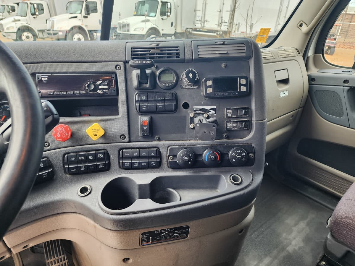 2019 Freightliner - image 9