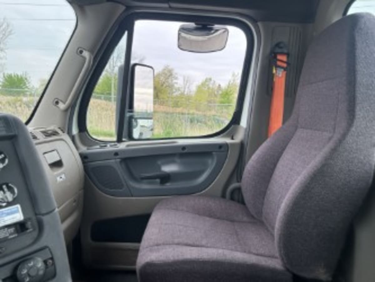 2019 Freightliner/Mercedes CASCADIA 125 836404