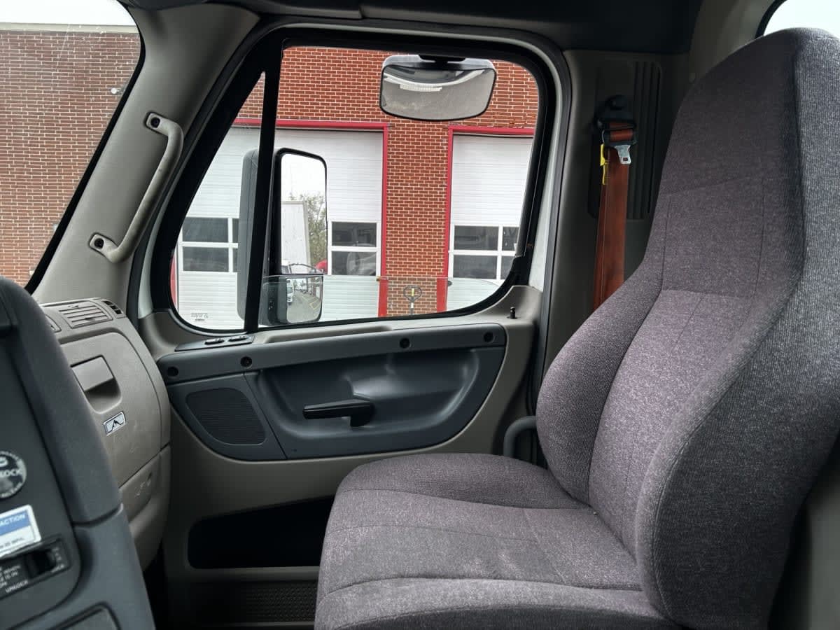 2019 Freightliner CASCADIA 125 836405