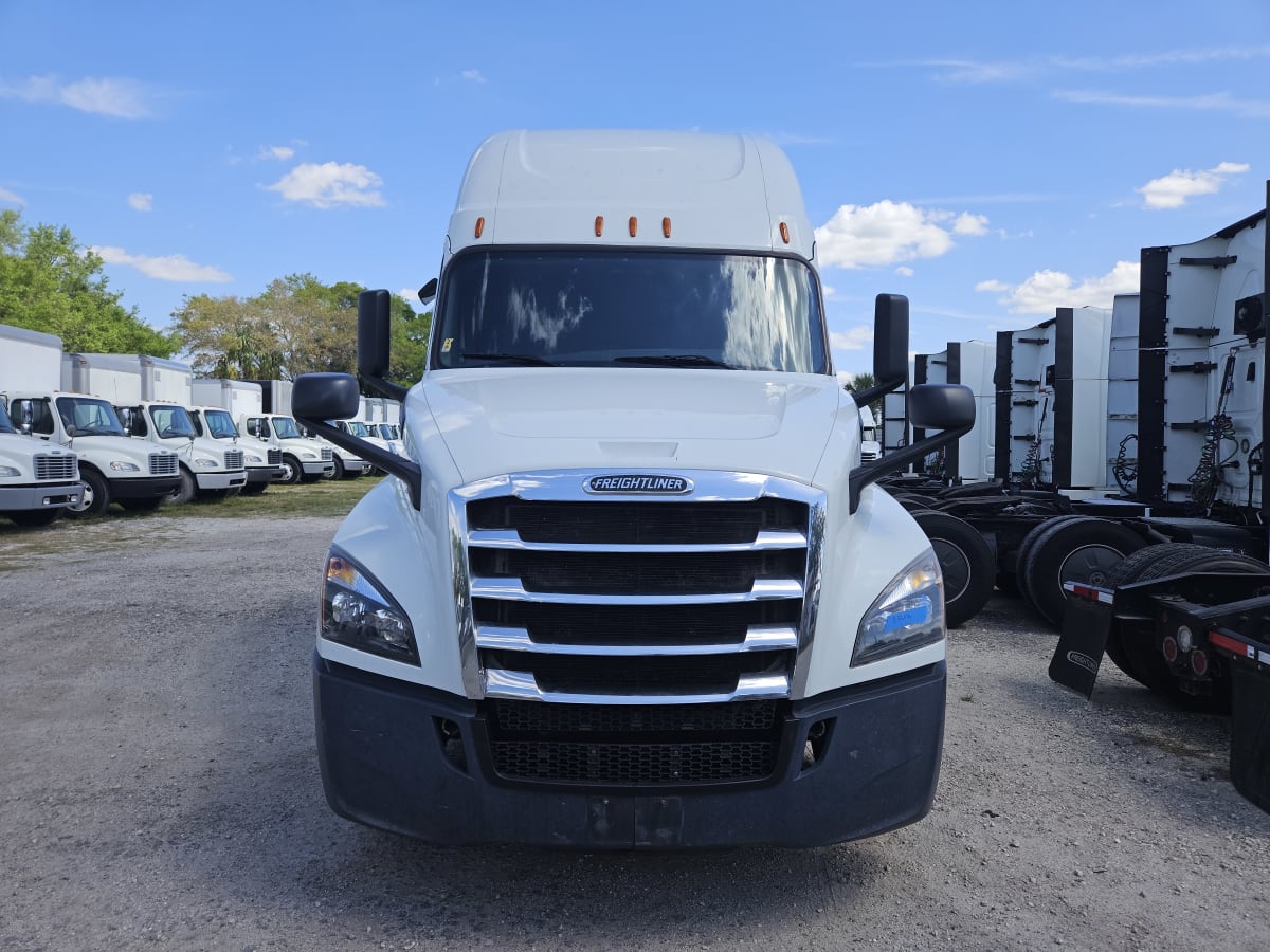 2020 Freightliner/Mercedes NEW CASCADIA PX12664 836636