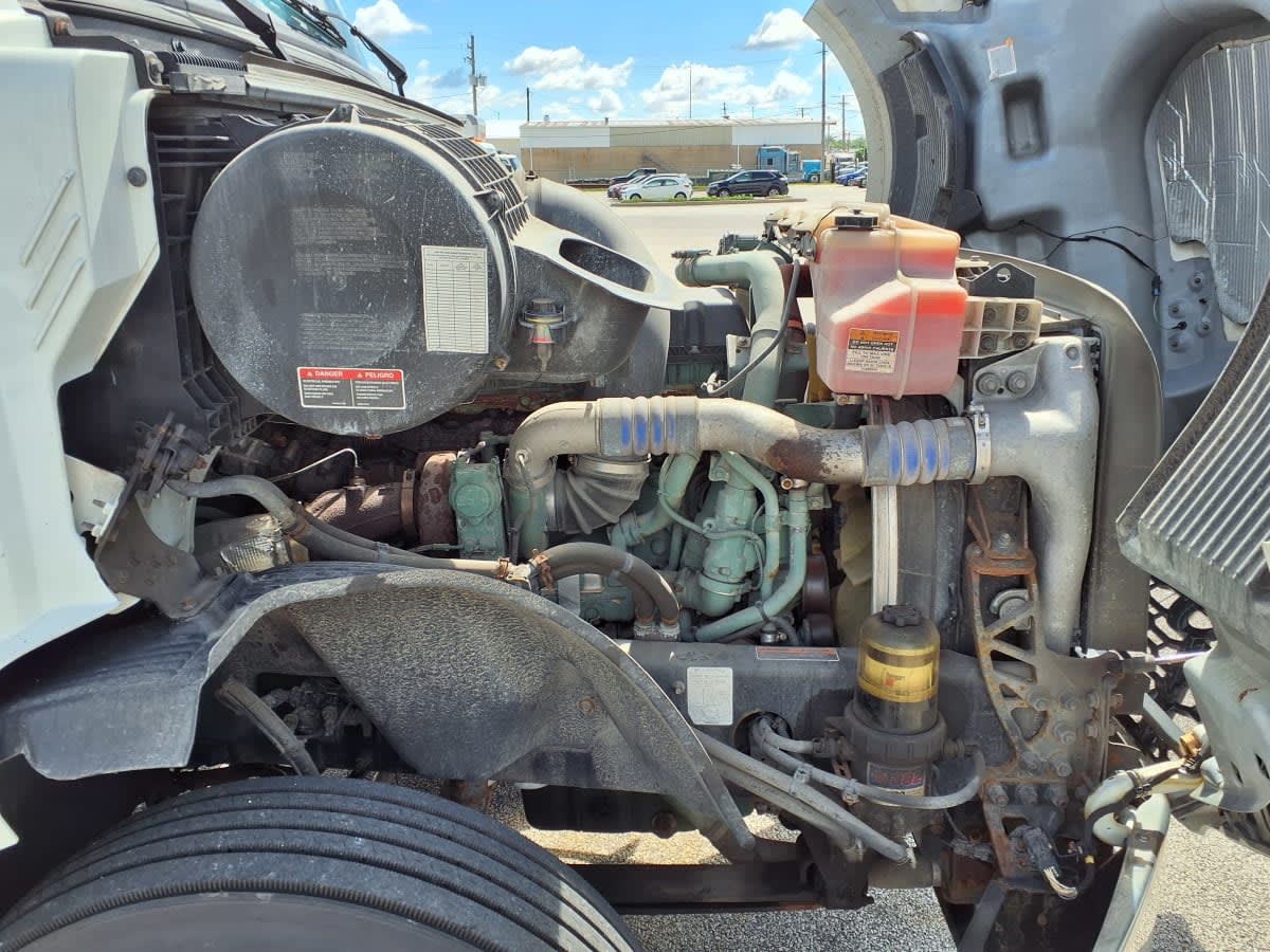 2019 Volvo VNL64T-300 836904