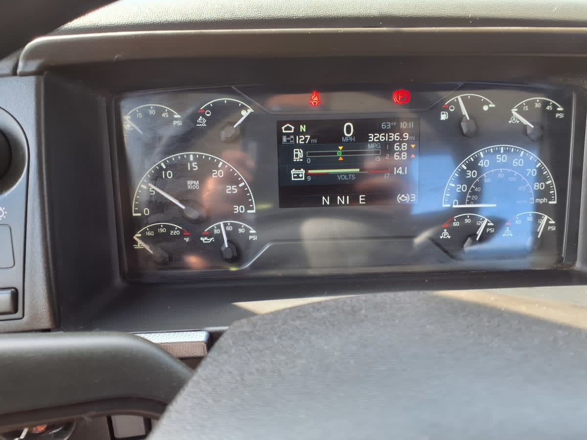 2019 Volvo VNL64T-300 836904