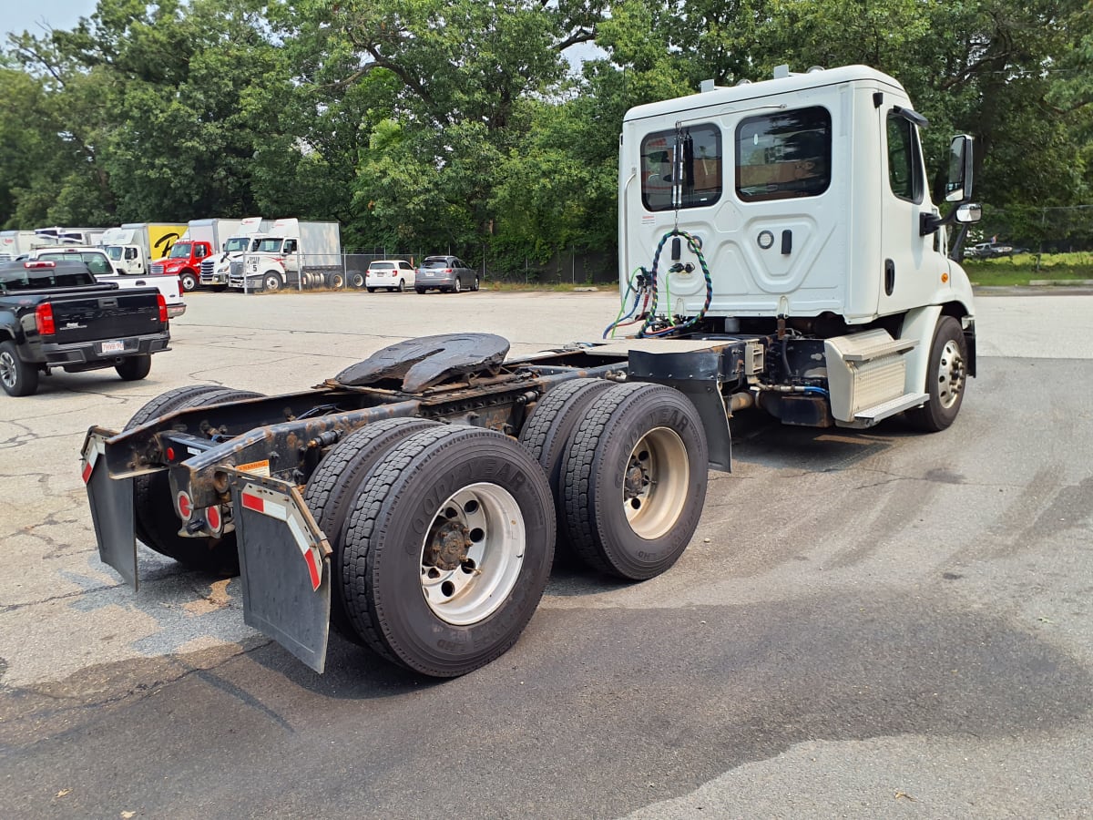 2019 Freightliner/Mercedes CASCADIA 113 837444