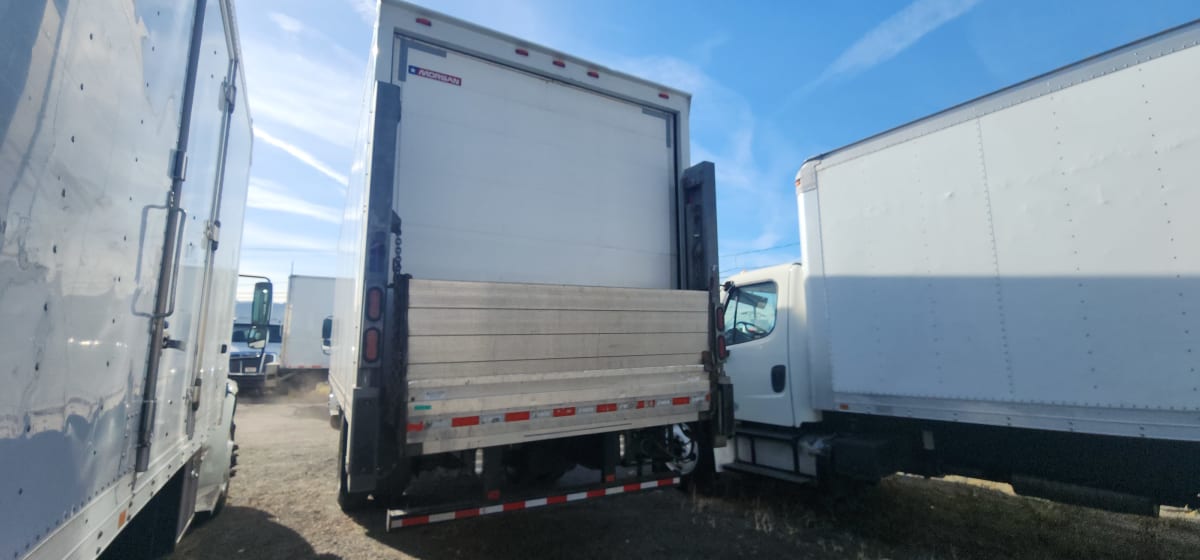 2019 Freightliner/Mercedes M2 106 837478