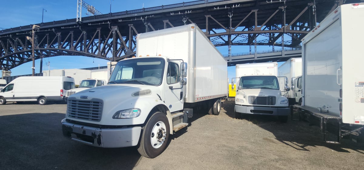 2019 Freightliner/Mercedes M2 106 837478