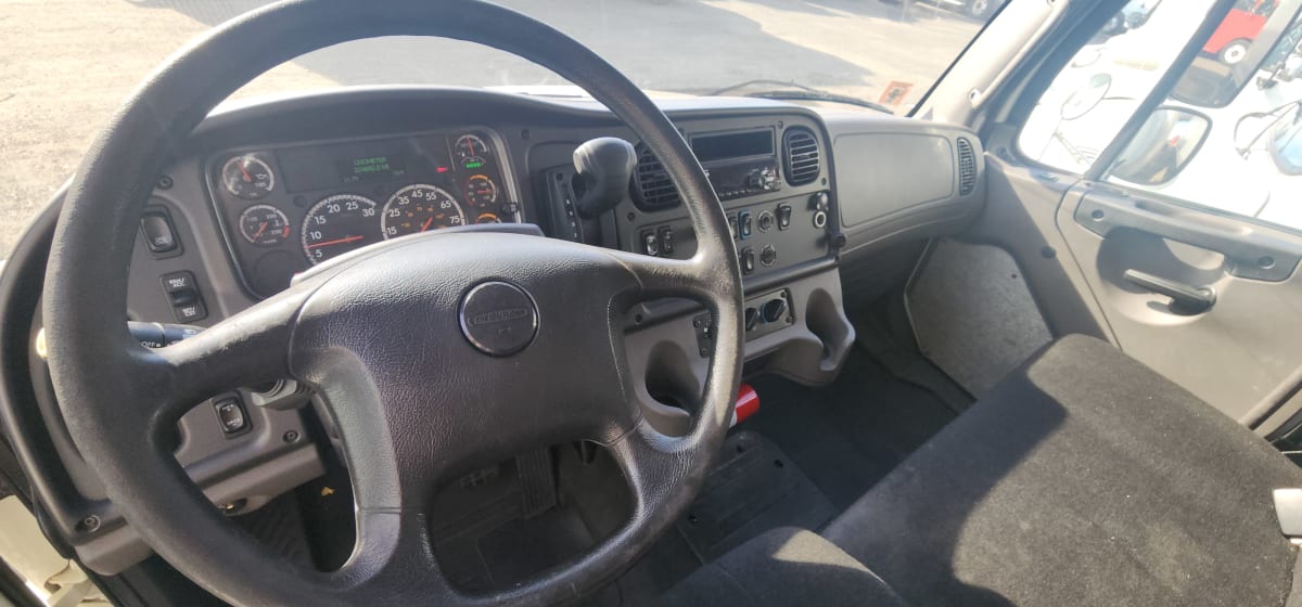 2019 Freightliner/Mercedes M2 106 837478