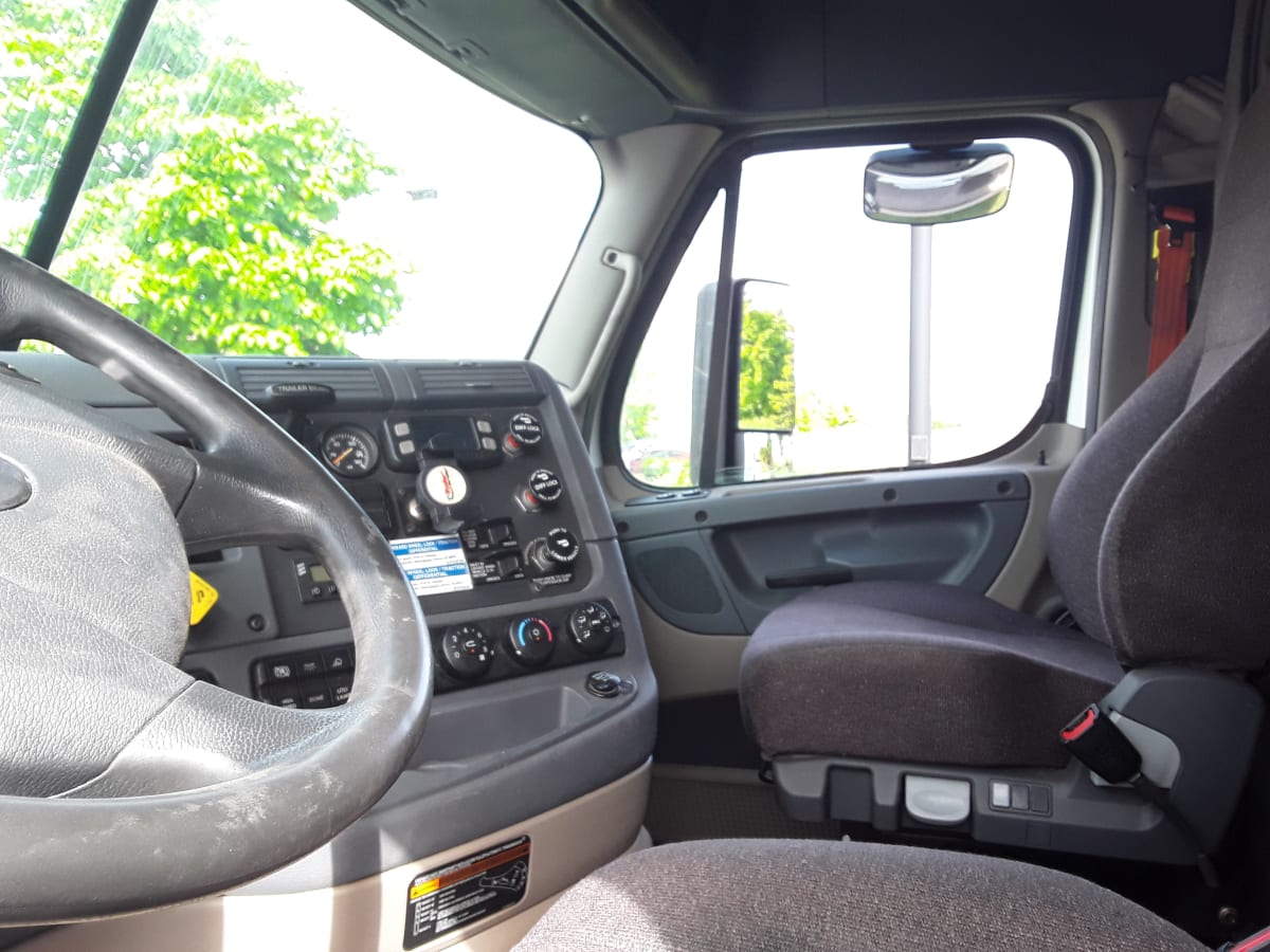 2019 Freightliner/Mercedes CASCADIA 125 837669