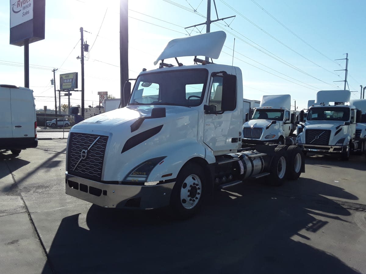 2019 Volvo VNL64T-300 837708 2019 Volvo VNL64T-300 837708