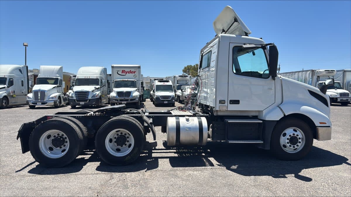 2019 Volvo VNL64T-300 837725