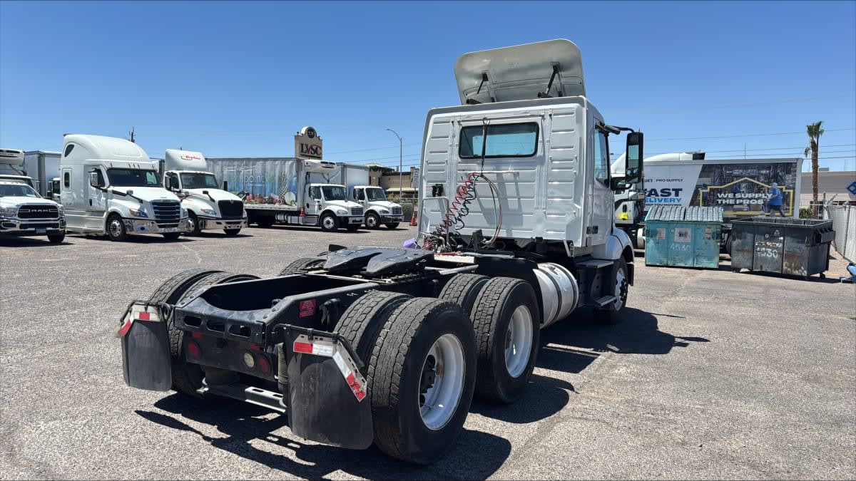 2019 Volvo VNL64T-300 837725
