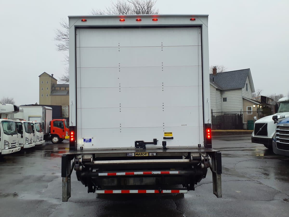 2019 Navistar International 4300 838000