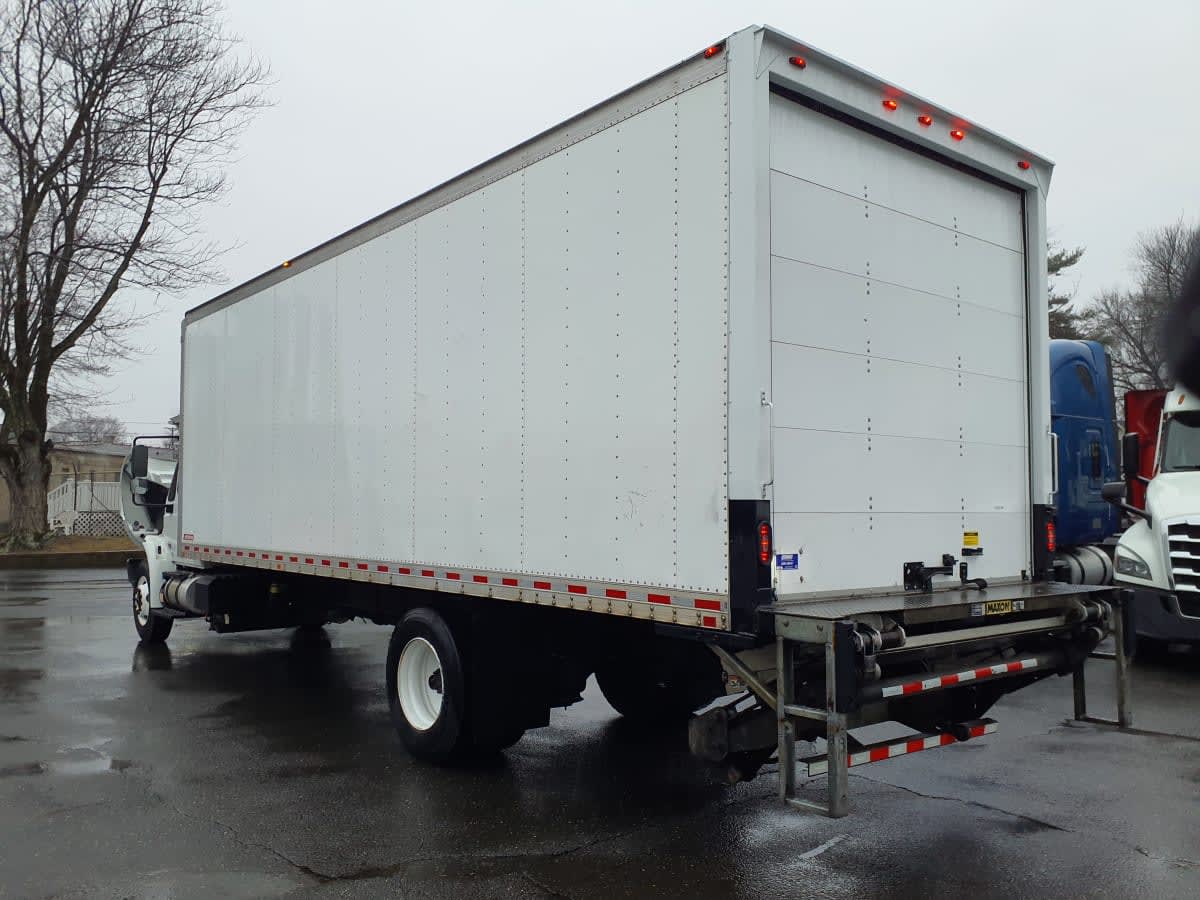 2019 Navistar International 4300 838000