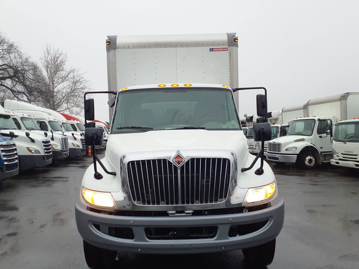 2019 Navistar International 4300 838000