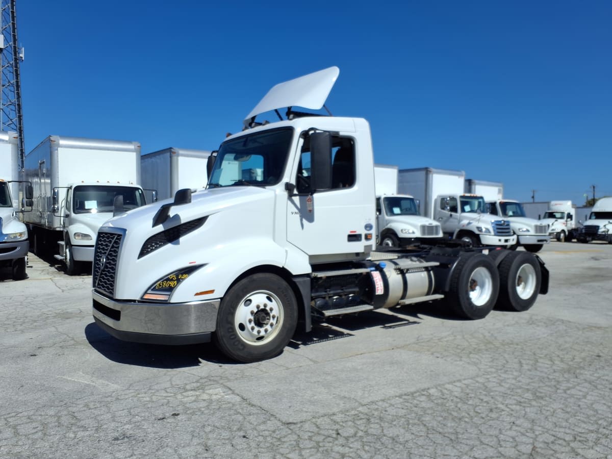 2019 Volvo VNL64T-300 838040