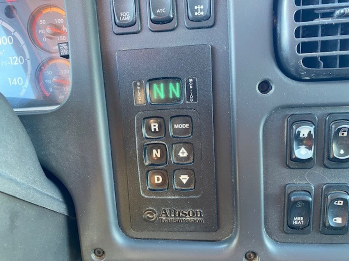 2019 Freightliner/Mercedes M2 106 838077