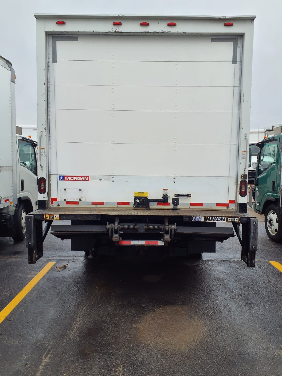 2019 Isuzu NPR 838128