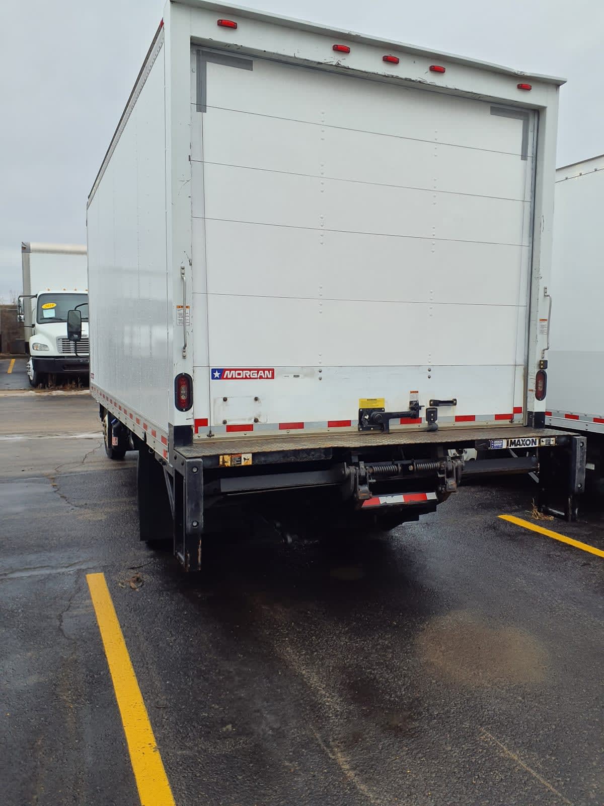 2019 Isuzu NPR 838128