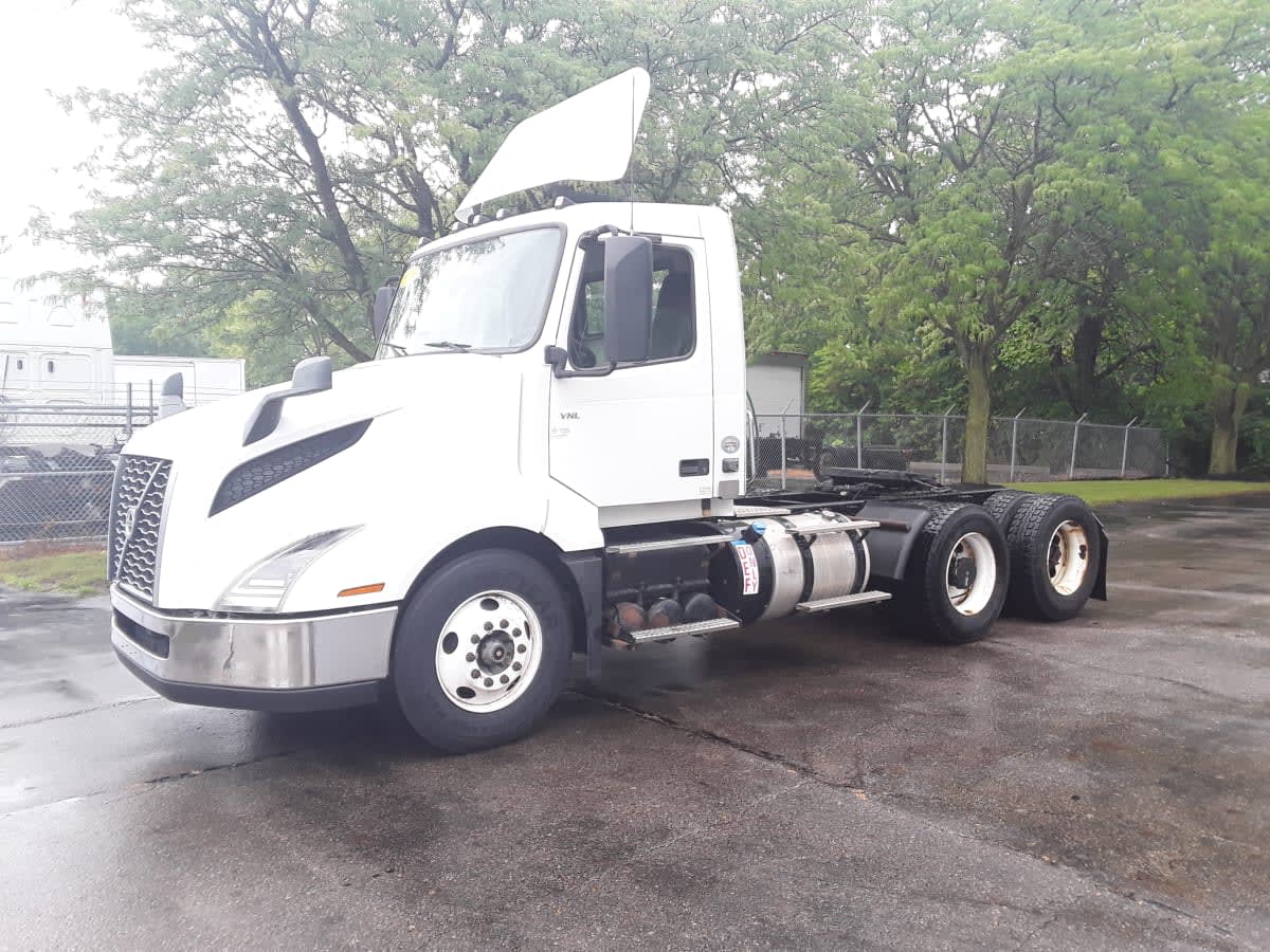 2019 Volvo VNL64T-300 838565 2019 Volvo VNL64T-300 838565