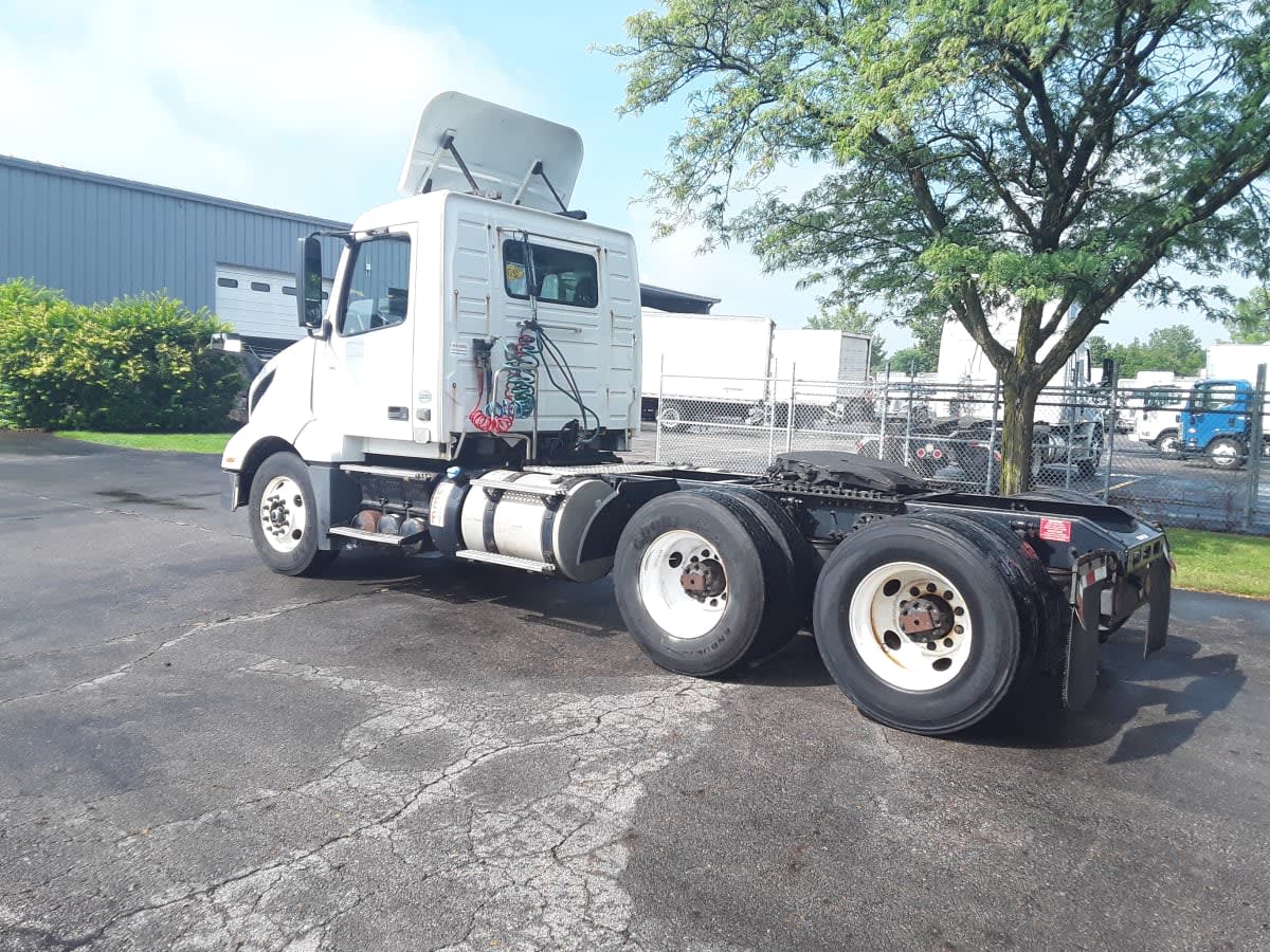2019 Volvo VNL64T-300 838593