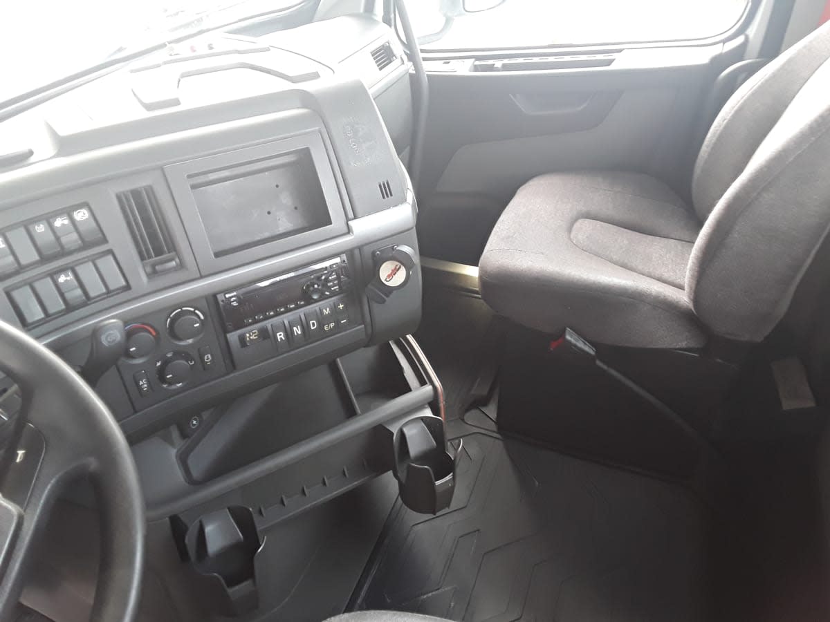 2019 Volvo VNL64T-300 838593